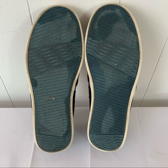 Black Slip On Sneakers Toms Avalon Shoes Low Canvas Loafers Sz 7 - Picture 9 of 10